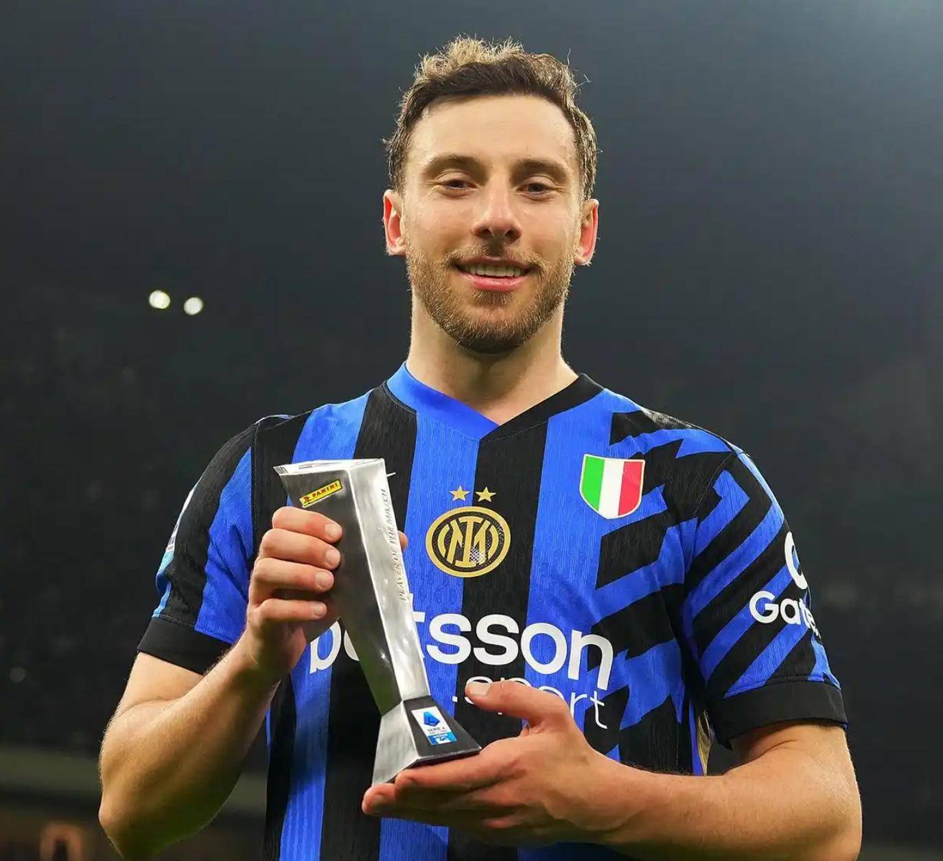 包含尤文爆冷墨西哥，孔蒂统治全场的词条