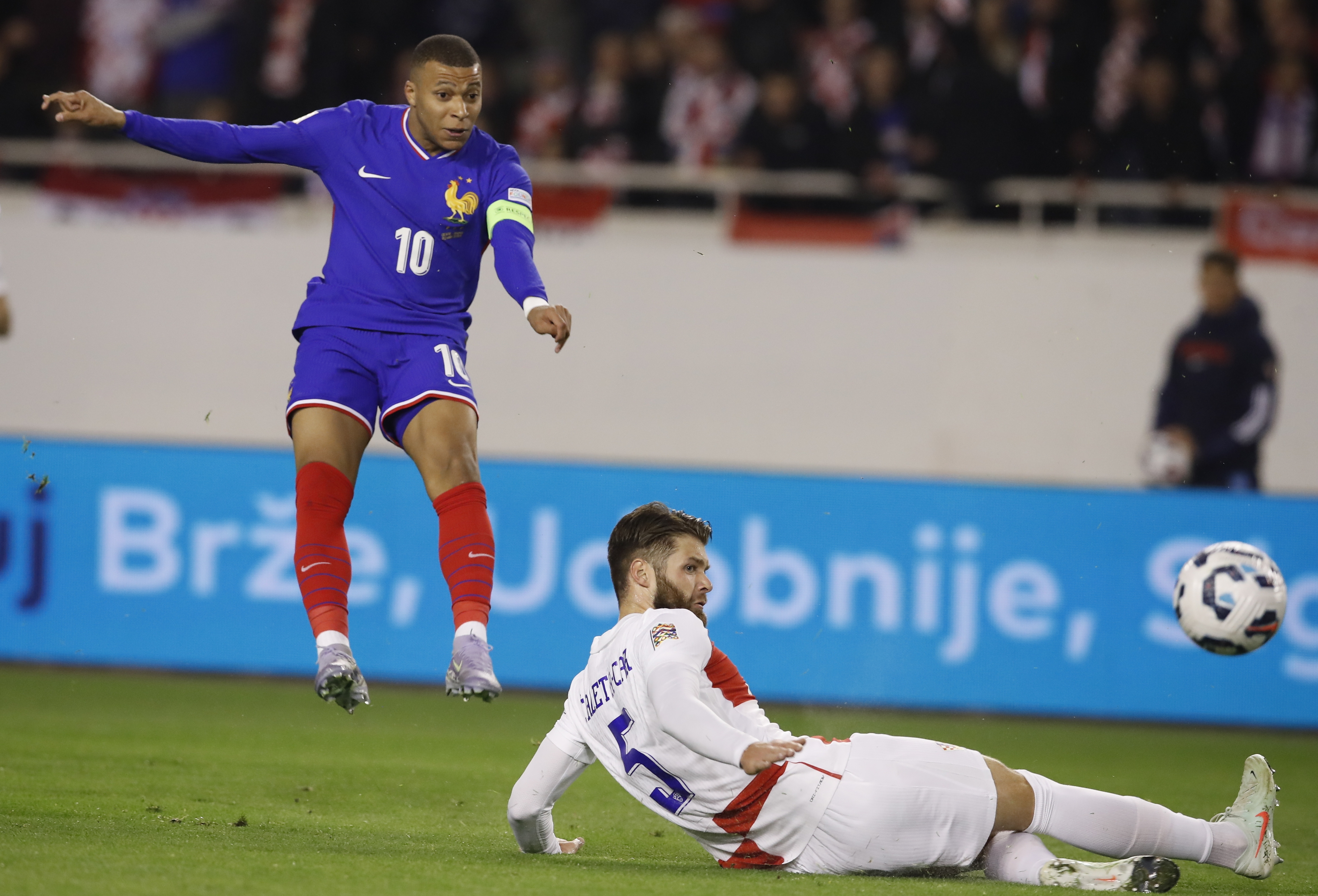 包含欧预赛克罗地亚客场不敌斯洛文尼亚无奈败北的词条 包含欧预赛克罗地亚客场不敌斯洛文尼亚无奈败北的词条