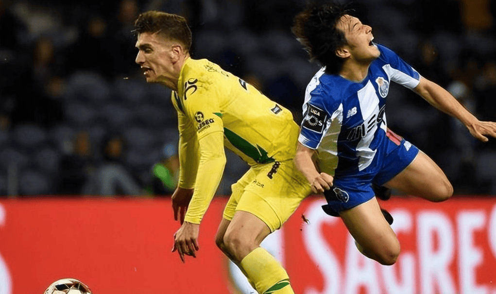 沙尔克零封对手，欧冠资格悬念逐渐消失