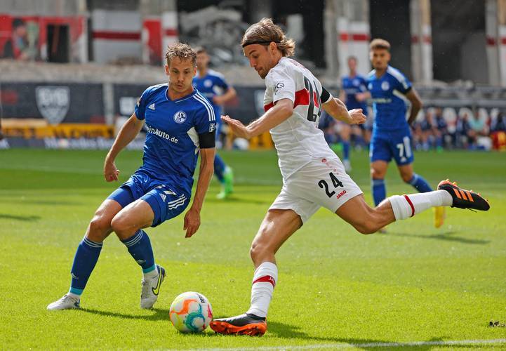 沙尔克客场遭遇逆转,防守漏洞明显的简单介绍 沙尔克客场遭遇逆转,防守漏洞明显的简单介绍