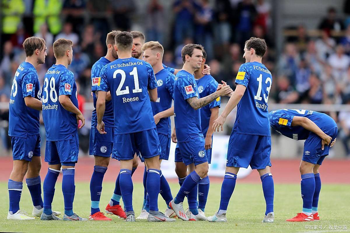 沙尔克客场遭遇逆转,防守漏洞明显的简单介绍 沙尔克客场遭遇逆转,防守漏洞明显的简单介绍