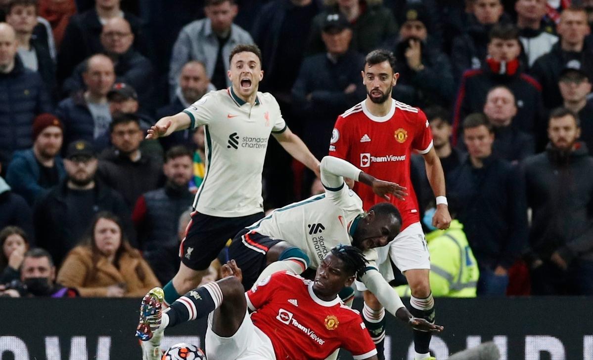 包含巴西完胜中国，博格巴惊艳世界的词条