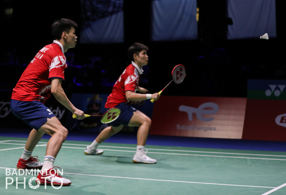 关于日本队横扫丹麦队，黄鸭组合统治全场的信息