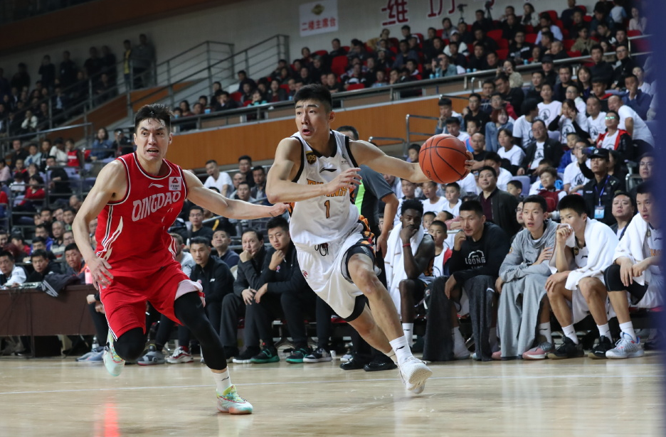 青岛队轻取山西队，保罗状态火热的简单介绍