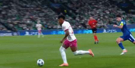 包含葡萄牙碾压比利时，苏亚雷斯扛起全队的词条