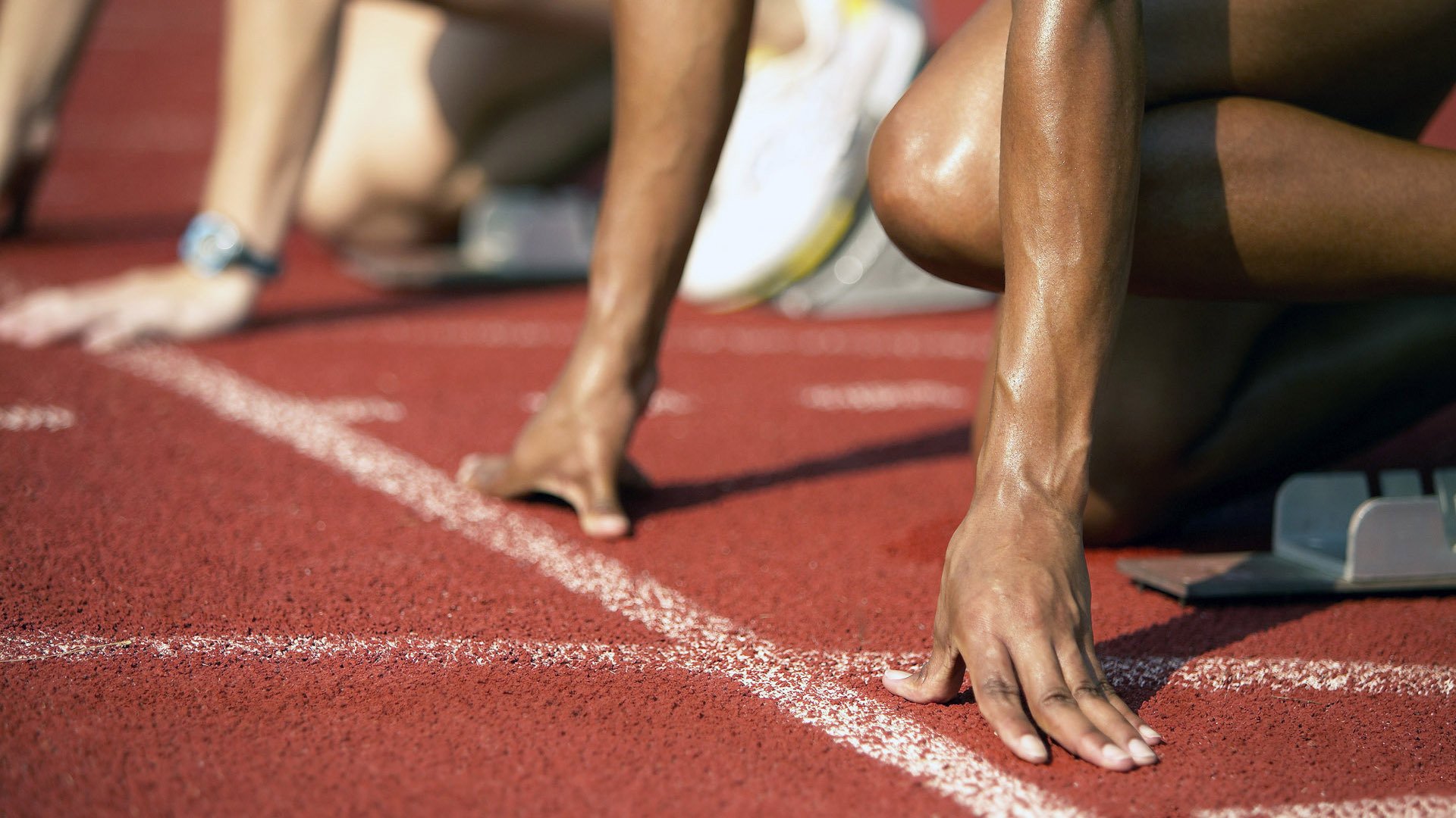 戴维斯杯的厚重传承如何碾压联合杯的华丽秀场？兼论西西帕斯火红状态的启示