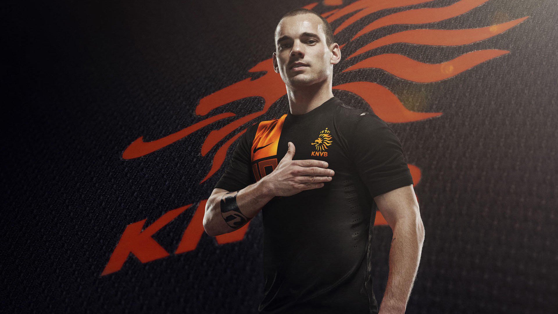 赛道上的绝对主宰，汉密尔顿驾迈凯伦轻取哈斯，展现王者统治力