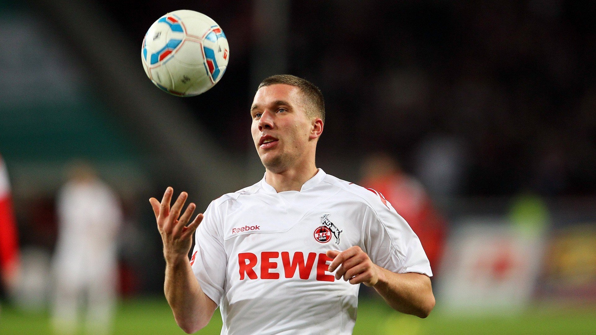 奇迹之夜，尤文绝境翻盘里昂，加维替补登场点燃赛场